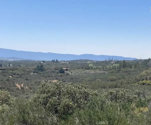 8 Sabina Drive, Hemet, CA 92545