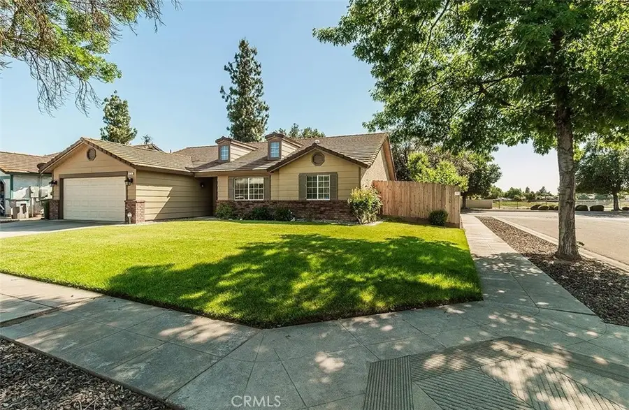 6155 N Haslam Ave, Fresno, CA 93711 - Image #2