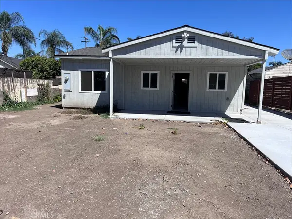 1727 W Santa Ana Boulevard, Santa Ana, CA 92703