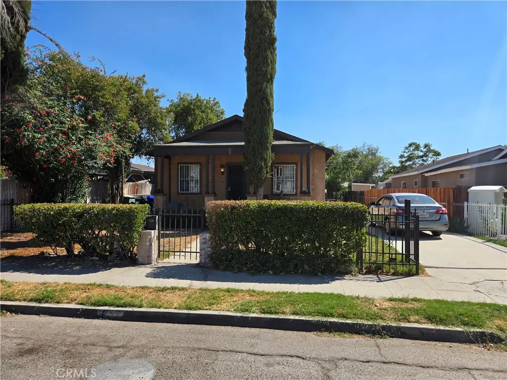 255 E Kingman Street, San Bernardino, CA 92410 - Image #1