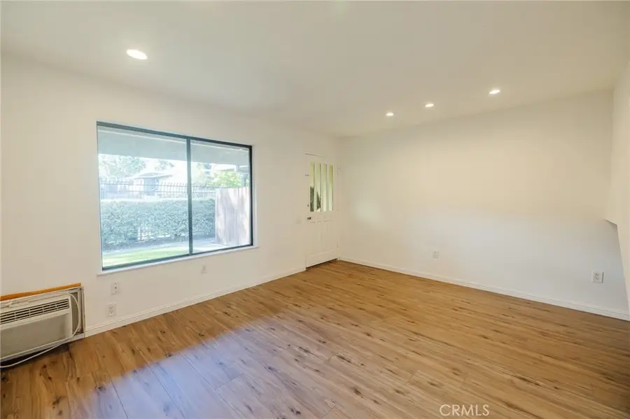 2411 Deodar, Santa Ana, CA 92705 - Image #2