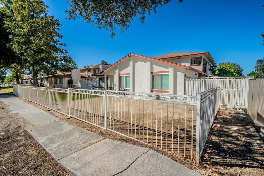 1117 Oxford, Redlands, CA 92374 - Image #1