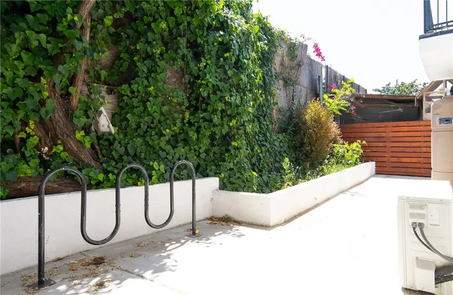 3468 W 71st Street W, Los Angeles, CA 90043 - Image #3