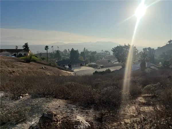 8385 Indian Knolls Circle, Jurupa Valley, CA 92509