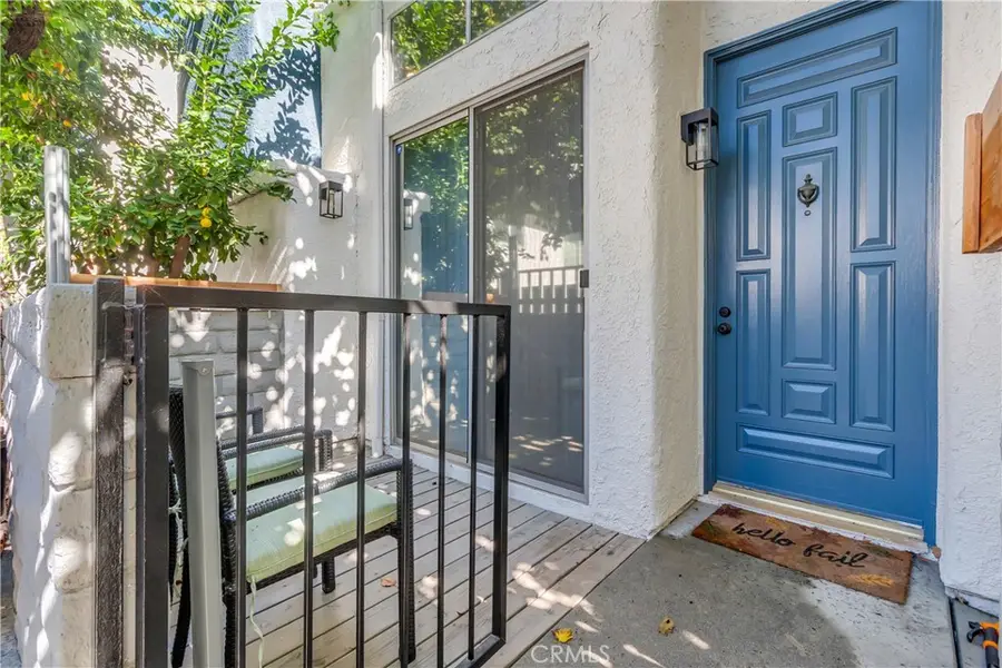 12334 Chandler #C, Valley Village, CA 91607 - Image #2