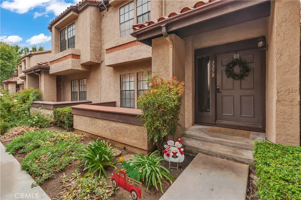 325 E Chapman #B, Placentia, CA 92870 - Image #1