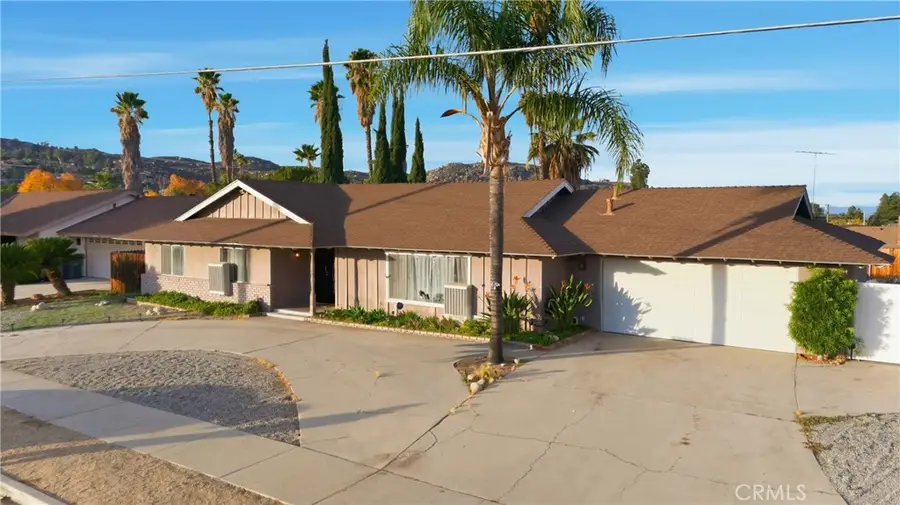 27341 Meridian Street, Hemet, CA 92544 - Image #2