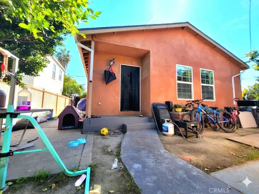 860 W 73rd St., Los Angeles, CA 90044 - #3