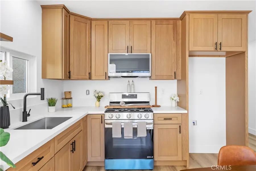 9008 Baring Cross, Los Angeles, CA 90044 - Image #3