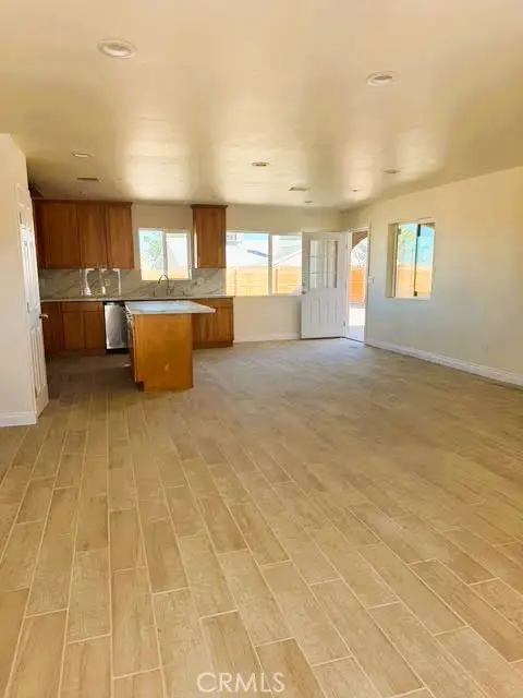8669 S. Loop Boulevard, California City, CA 93505 - Image #3
