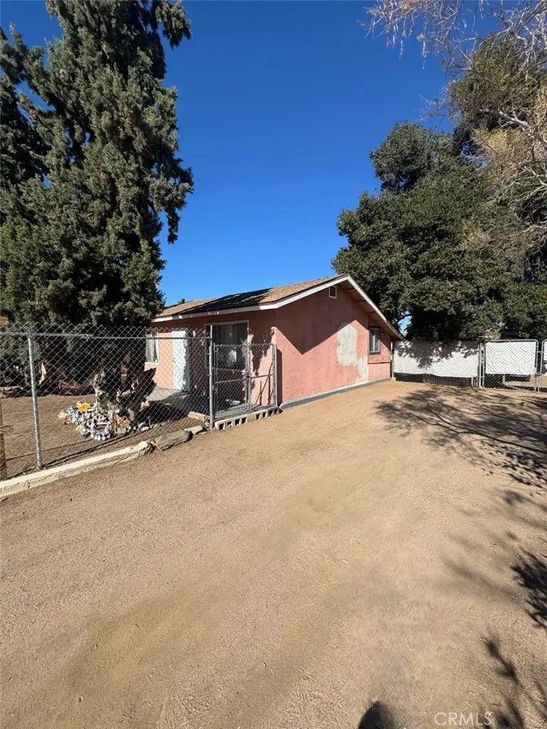 16366 Live Oak, Hesperia, CA 92345 - #1