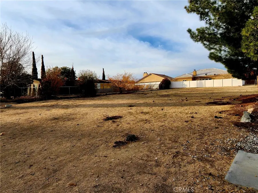 14762 Hartford, Helendale, CA 92342 - #2