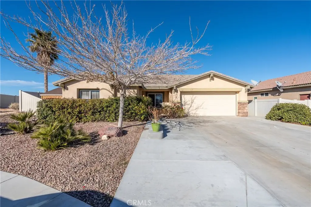 17648 Park Plaza Court, Victorville, CA 92395 - Image #1
