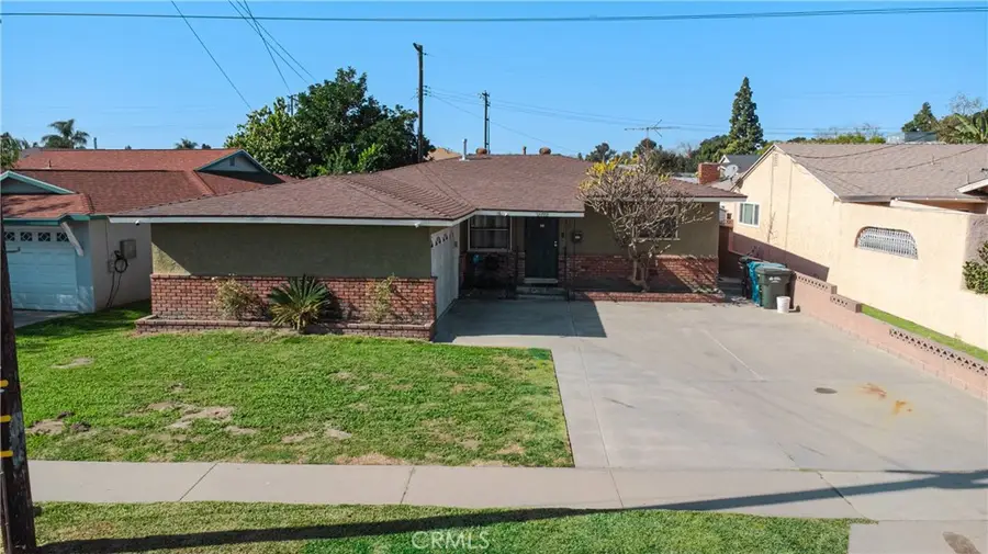 15705 Hayter Ave, Paramount, CA 90723 - #2