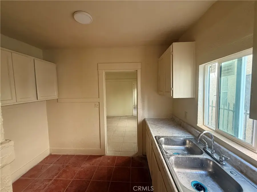 4257 San Pedro Place, Los Angeles, CA 90011 - #3