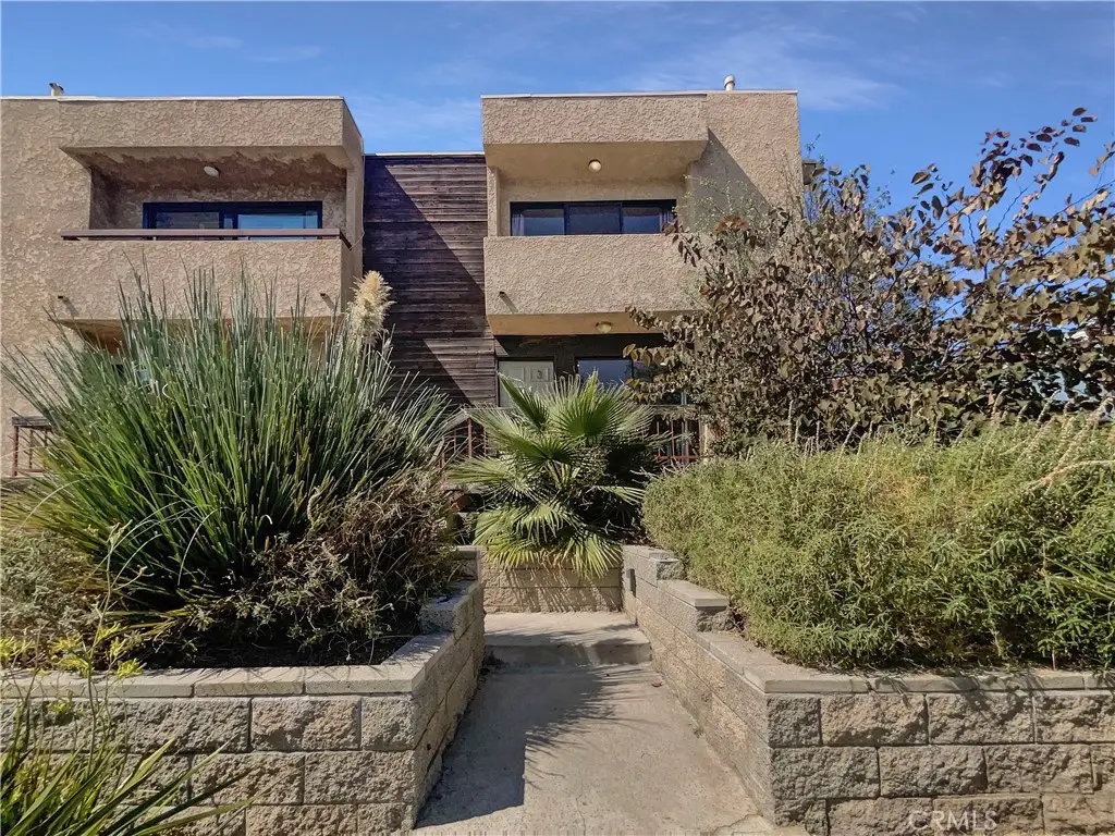 14735 Victory, Van Nuys, CA 91411 - #1