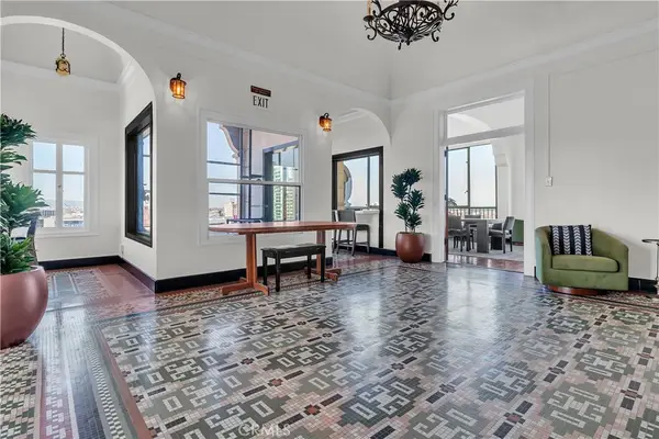 140 Linden #615, Long Beach, CA 90802