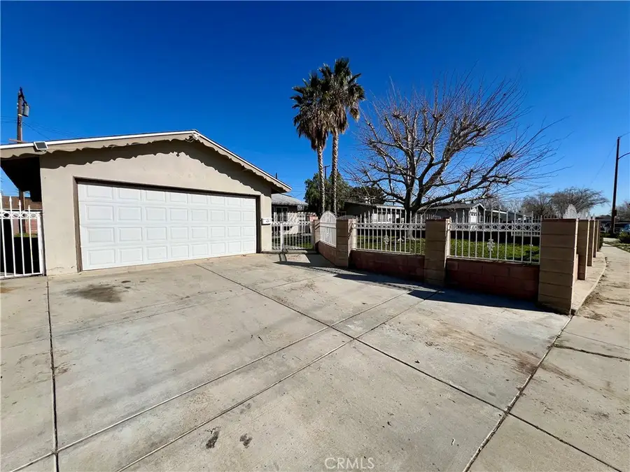 2111 E Avenue Q1, Palmdale, CA 93550 - #2
