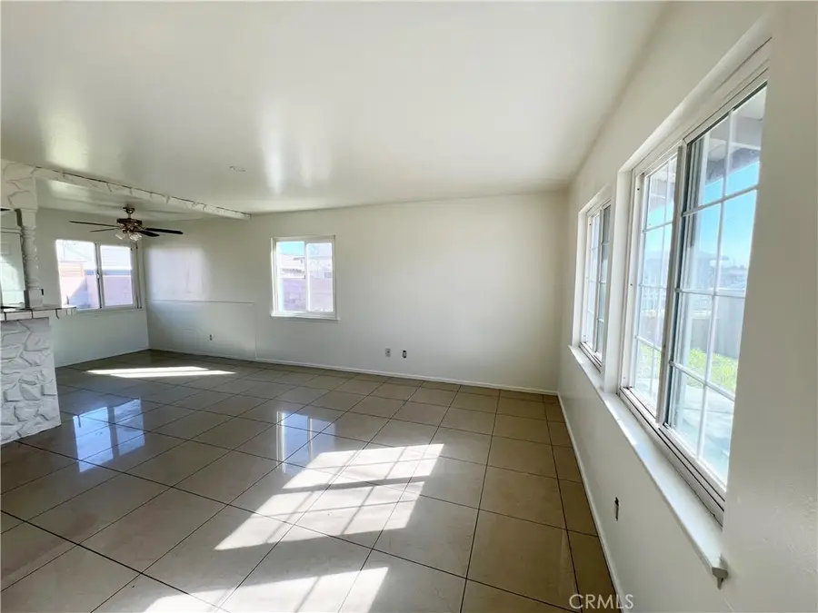 2111 E Avenue Q1, Palmdale, CA 93550 - #3