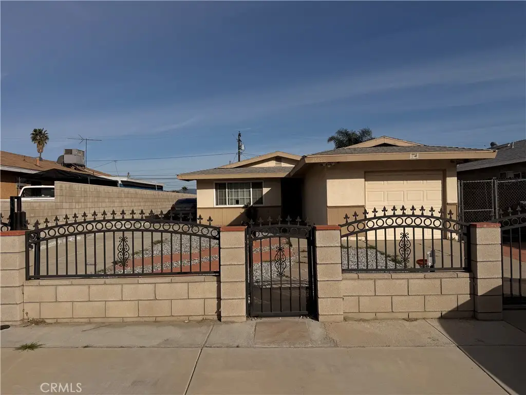 18246 8th, Bloomington, CA 92316 - #1