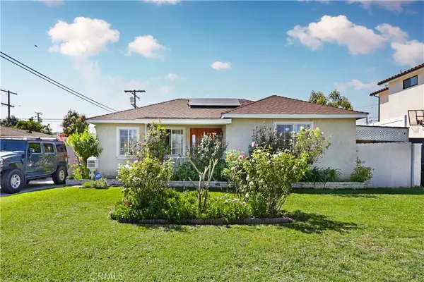 8444 Albia, Downey, CA 90242