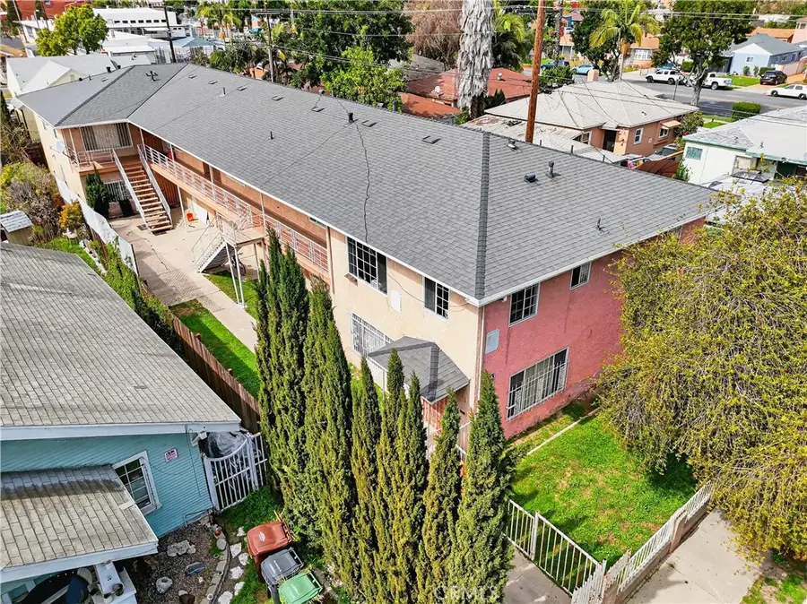 223 N Chester, Compton, CA 90221 - #3