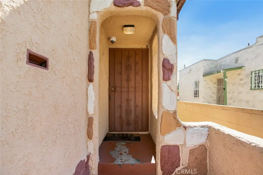 514 W 102nd St, Los Angeles, CA 90044 - #3