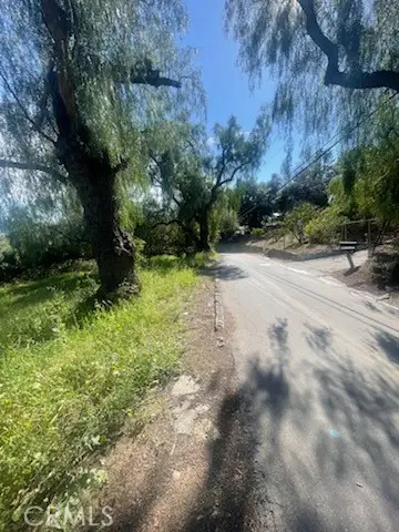 11848 West Trail, Sylmar, CA 91342