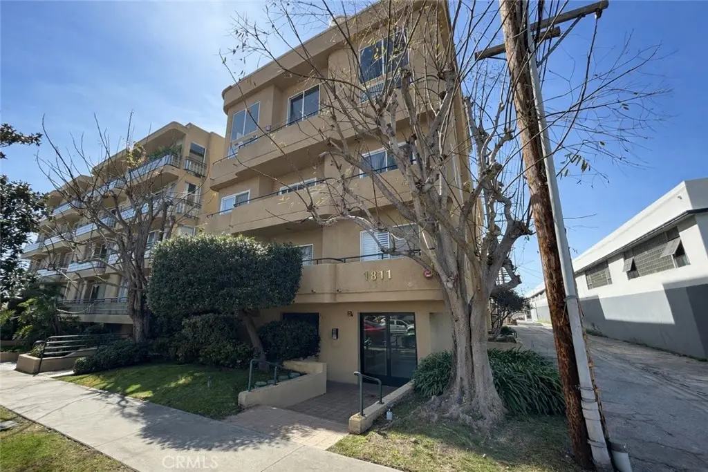 1811 Manning #302, Los Angeles, CA 90025 - #1