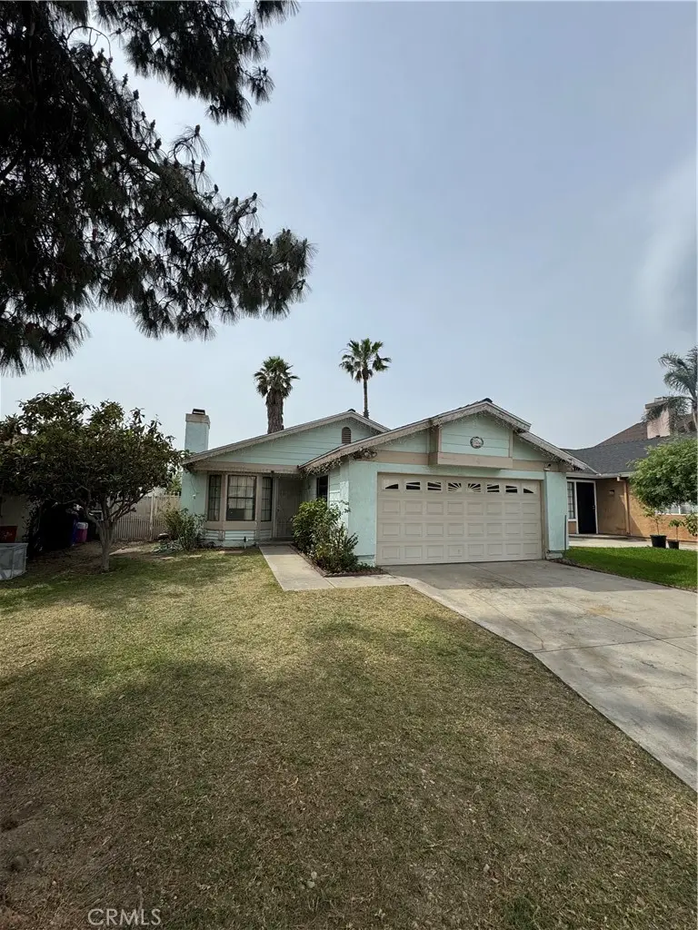 7900 Pinyon Ave, Fontana, CA 92336 - #1
