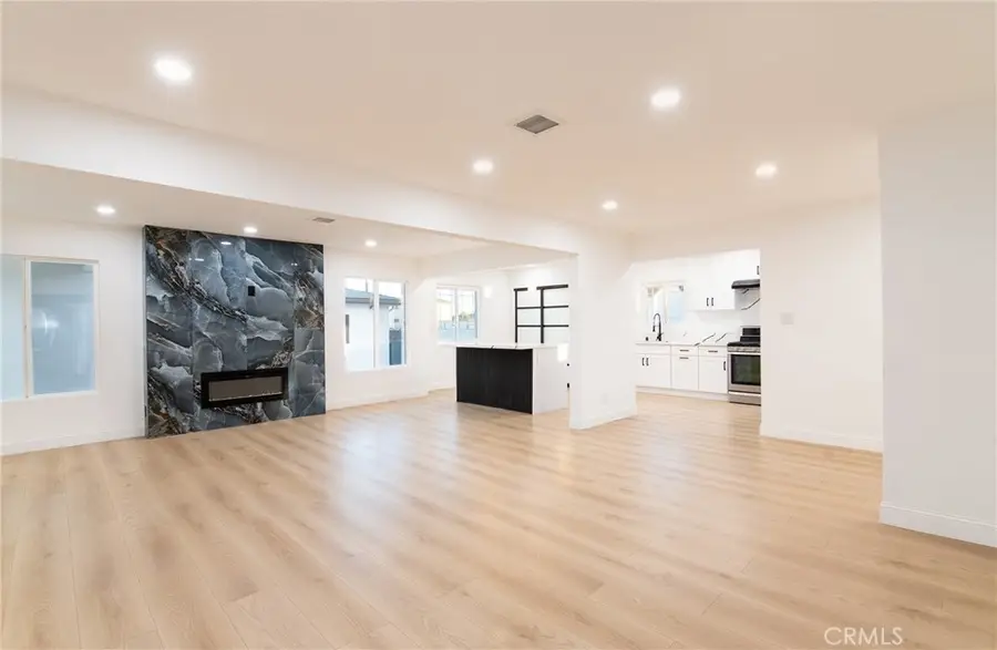 9246 Manzanar, Downey, CA 90240 - #3