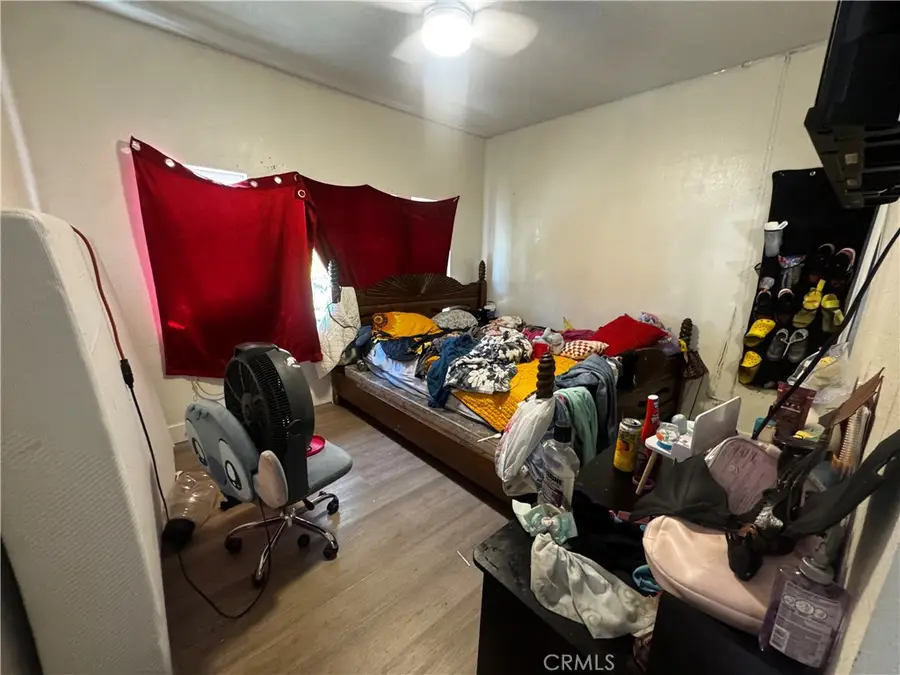 281 E 48th Street, Los Angeles, CA 90011 - #3