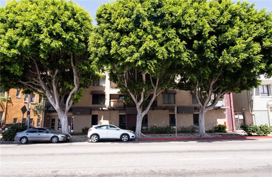 225 W 6th #405, Long Beach, CA 90802 - #2