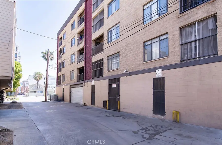 225 W 6th #405, Long Beach, CA 90802 - #3