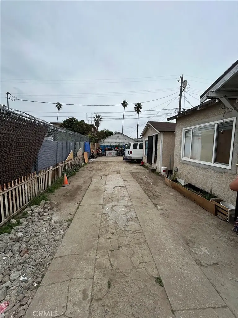 1362 E Vernon, Los Angeles, CA 90011 - #3