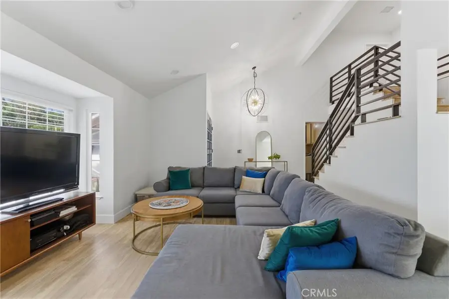 6 Blacksmith Circle, Pomona, CA 91766 - #3