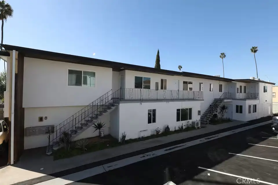 1441 S Cloverdale, Los Angeles, CA 90019 - #1