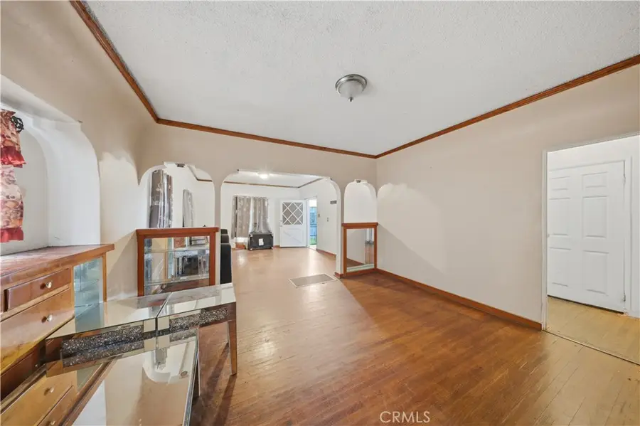 511 N Chester, Compton, CA 90221 - #2