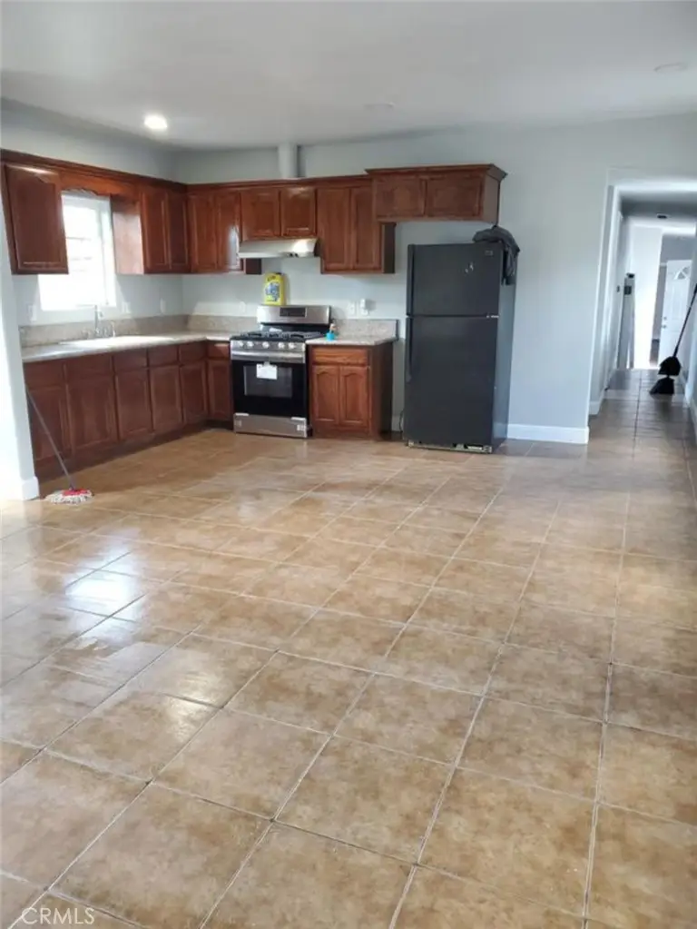 1259 E 49th, Los Angeles, CA 90011 - #1