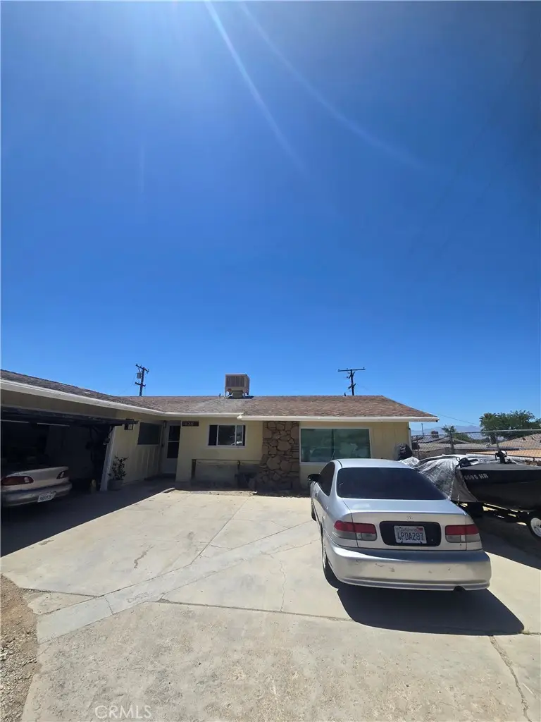 16211 Encina, Victorville, CA 92395 - #1