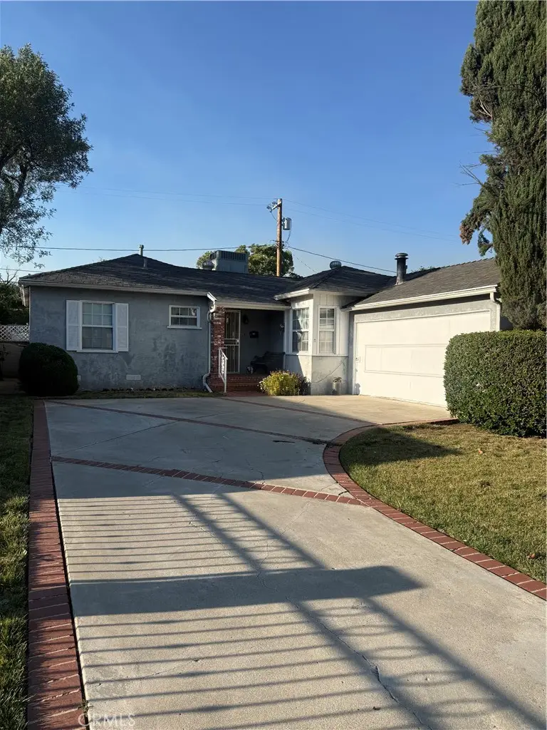18413 Delano, Tarzana, CA 91335 - #1