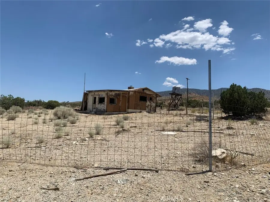 0 Vic Ave Z4 234 Ste, Llano, CA 93544 - #2