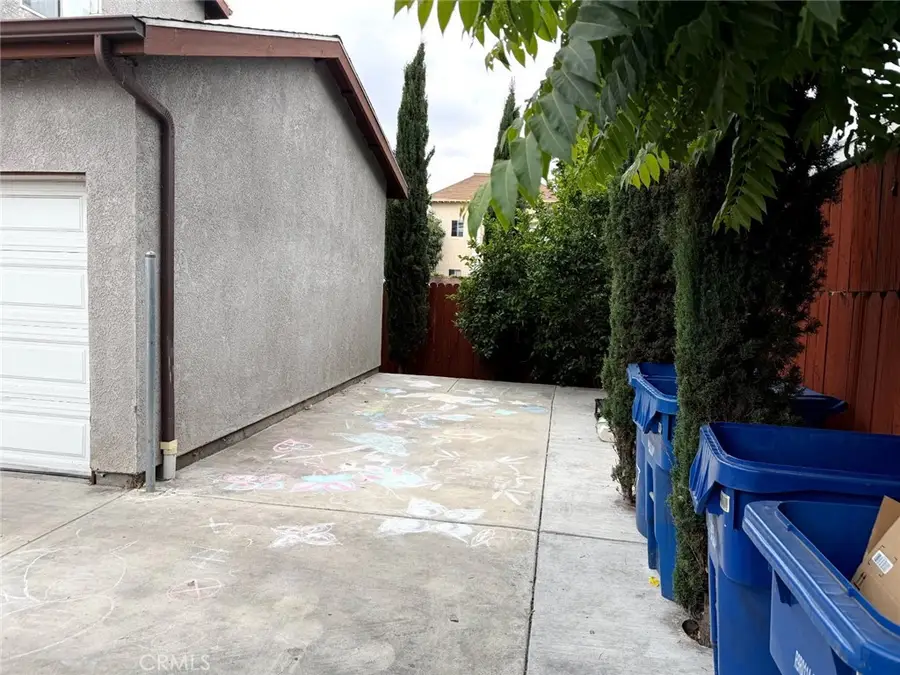 145 E 36th, Los Angeles, CA 90011 - #3