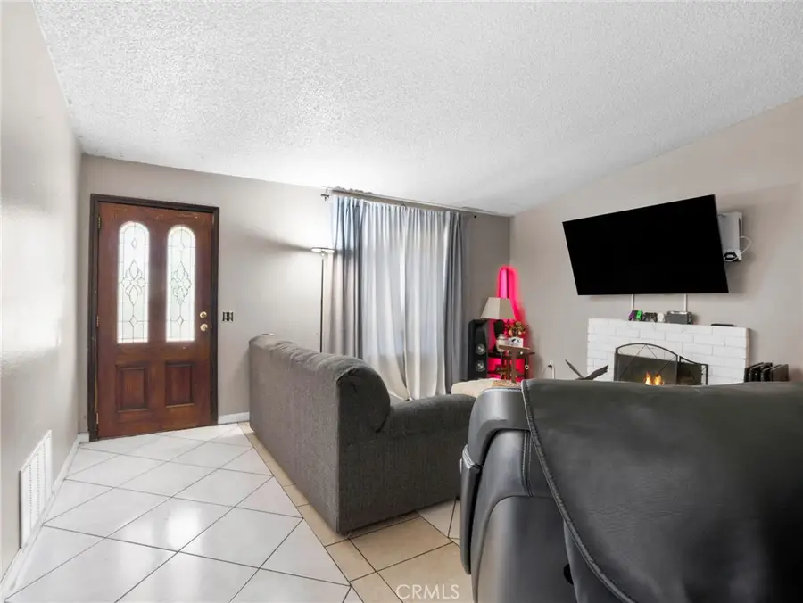 2132 S Pleasant, Ontario, CA 91761 - #2