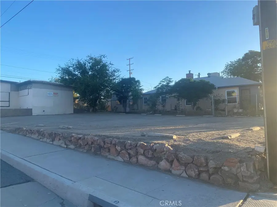 200 S 1st, Barstow, CA 92311 - #3