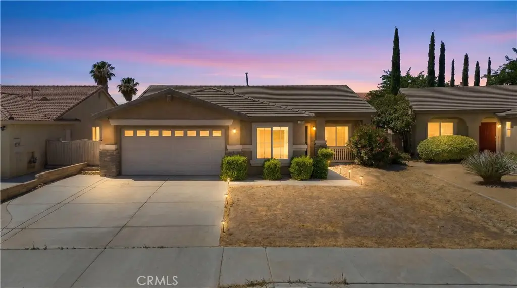 1377 Clear Valley Rd, Victorville, CA 92392 - #1