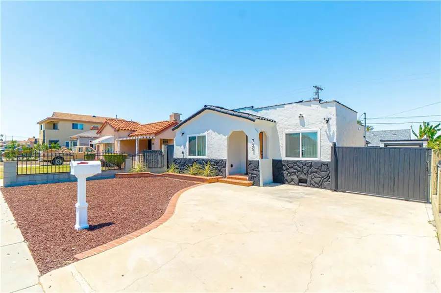 725 W 108th St., Los Angeles, CA 90044 - #2