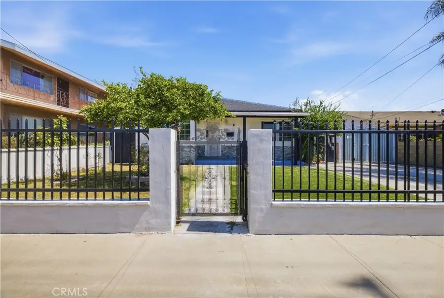 4017 Santa Ana, Huntington Park, CA 90255 - #3