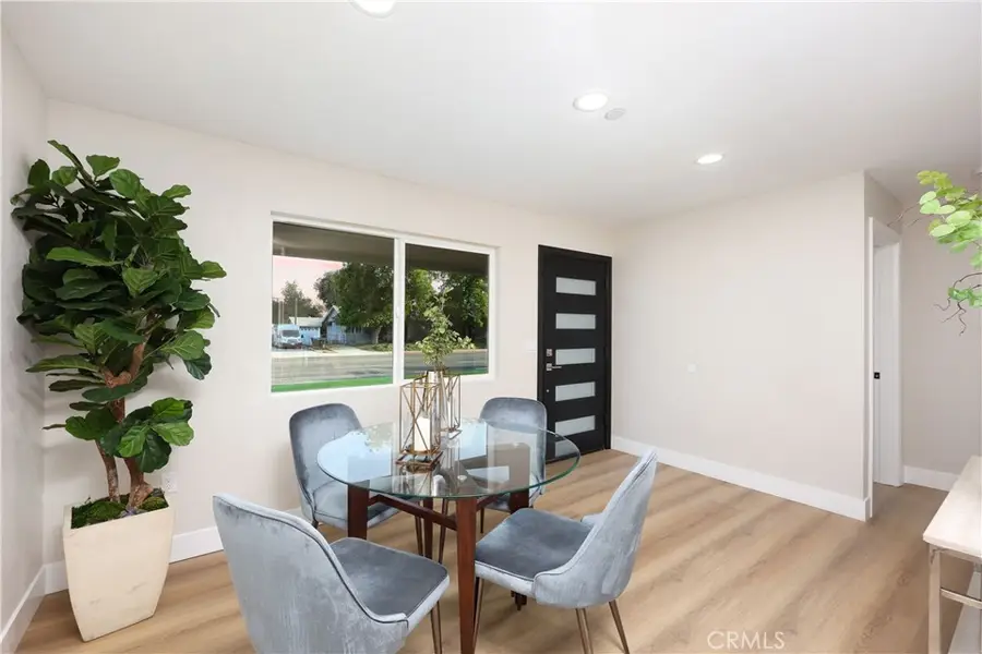 5571 Central Avenue, Riverside, CA 92504 - #2