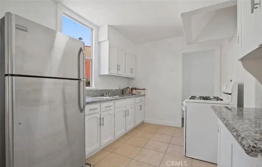 2116 S Palm Grove Avenue, Los Angeles, CA 90016 - #3